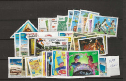 1999 MNH Nouvelle Caledonie Year Collection ALMOST Complete According To Michel. - Años Completos