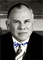 CPA Politiker Eugen Gerstenmaier, Ehemaliger Präsident Des Deutschen Bundestages, Portrait, Autogramm - Figuren