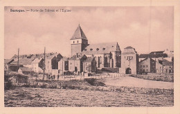 Bastogne - Porte De Treves Et L'église - Bastogne