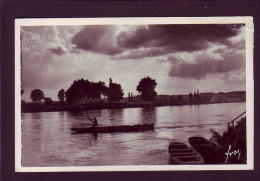 03 - VICHY - LES BORDS DE L'ALLIER - LE PASSEUR -  - Vichy