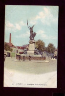 03 - VICHY - MONUMENT DE LA RÉPUBLIQUE - COLORISÉE - ANIMÉE -  - Vichy