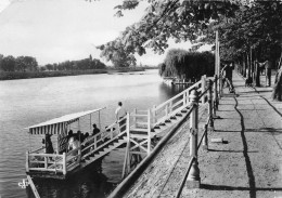 03 VICHY Embarcadère De La Vedette Du Golf Sur Les Berges De L'Allier édition CAP  N° 116 \KEVREN0774 - Vichy