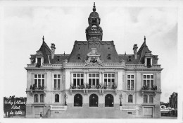 03 VICHY Hotel De Ville Mairie N° 101 \KEVREN0774 - Vichy