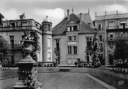 03 VICHY Hotel Pavillon De Sévigné N° 56 \KEVREN0774 - Vichy