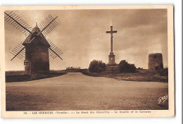 CPA 85 Les Herbiers Le Mont Des Alouettes Le Moulin à Vent Et Le Calvaire - Les Herbiers