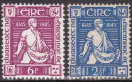 1945-Irlanda (MNH=**) S.2v."T. Davis" - Unused Stamps