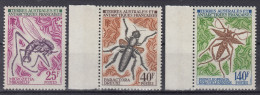 TIMBRE TAAF SERIE INSECTES 1972 N° 40/42 NEUFS ** GOMME SANS CHARNIERE - Unused Stamps