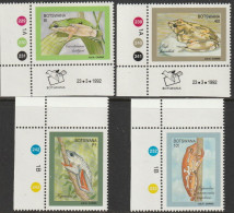 THEMATIC FAUNA:  AMPHIBIANS.  CLIMBING FROGS.   -  CORNER STAMPS WITH CODE    -   BOTSWANA - Ranas