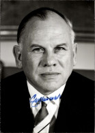 CPA Politiker Eugen Gerstenmaier, Ehemaliger Präsident Des Deutschen Bundestages, Portrait, Autogramm - Figuren