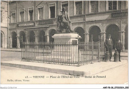 AMFP8-0484-38 - VIENNE - Place De L'hotel De Ville - Statue De Ponsard - Vienne