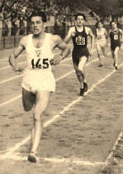 Athlétisme * Arrivée Du Kilomètre Sénior à Jean Bouin Gagné Par SCHLEGEL * Athlète Course * Photo Ancienne 18x13cm - Athletics