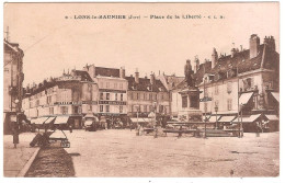 LONS-LE-SAUNIER (JURA) PLACE DE  LA LIBERTE - Lons Le Saunier