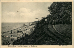 Ostseebad Henkenhagen Bei Kolberg - Am Strande - Pommern