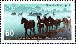 RFA Poste N** Yv:1160 Mi:1328 Naturschutzgebiet Merfelder Bruch (Thème) - Horses