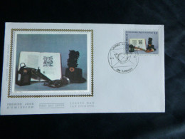 1986 2210 FDC Zijde/soie ( Florennes)   : " Journée Du Timbre / Dag V/d Postzegel " - 1981-1990