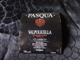 E-297 , ETIQUETTE VIN ITALIE , PASQUA, VALPOLICELLA Classico - Red Wines