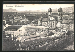 AK Einsiedeln, Passanten Auf Dem Klosterplatz  - Einsiedeln