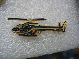 Pin's De L'hélicoptère JCE De La Gendarmerie - Politie