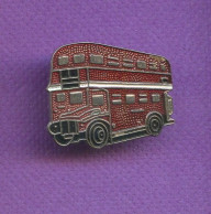 Rare Pins Bus Autobus Rouge Angleterre Q334 - Transport