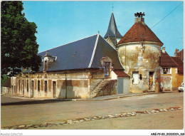 AMEP9-0782-89 - COURSON-LES-CARRIERES - La Tour Et La Halle  - Courson-les-Carrières