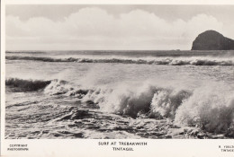 P06. Vintage Postcard. Surf At Trebarwith, Tintagel, Cornwall - Sonstige & Ohne Zuordnung