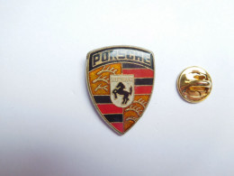 Beau Pin's , Auto Porsche , Logo , Verso Quadrillé - Porsche