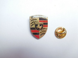 Beau Pin's , Auto Porsche , Logo , Verso Quadrillé - Porsche