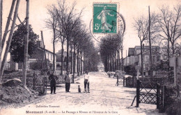 77 - Seine Et Marne -  MORMANT - Le Passage A Niveau De La Gare - Mormant