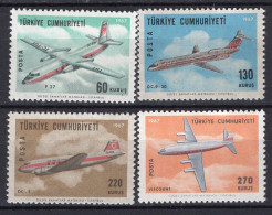 T4887 - TURQUIE TURKEY Yv N°1823/26 (-1822) ** Avions - Unused Stamps