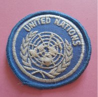 United Nations (casques Bleus) Insigne Tissé - Blazoenen (textiel)