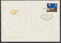 DDR: 1966, Blanko- Sonderumschlag In EF, Mi. Nr. 1168, 20 Pfg. Erste Weiche Mondlandung Durch Luna 9.  Sotpl. BERLIN - Storia Postale