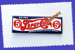 Pin's Pepsi Coca, Style Plaque émaillée, EGF - Dranken