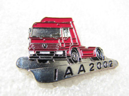 PIN'S   CAMION MERCEDES-BENZ   IAA 2002 - Transport