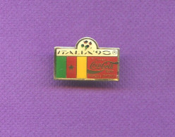 Rare Pins Coca Cola Football Coupe Du Monde Italie 1990 Cameroun E567 - Coca-Cola