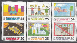 Guernsey - Correo 2000 Yvert 849/54 ** Mnh Dibujos Infantiles - Guernesey