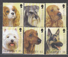 Guernsey - Correo 2001 Yvert 894/9 ** Mnh Fauna Perros - Guernesey