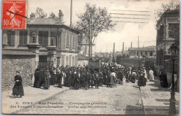 94 IVRY - Cie Des Lampes Rue Franklin, Sortie Des Ouvrieres - Ivry Sur Seine