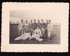 Westwall 1940. Wehrmacht - Soldaten. Fussball - Mannschaft Des II. Zuges : - 1939-45