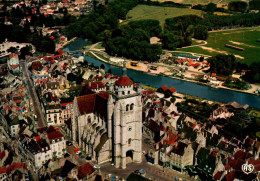 RECTO/VERSO - CPSM - DOLE - VUE AERIENNE - LE SECTEUR SAUVEGARDE - LA BASILIQUE - Dole