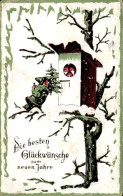 Gaufré CPA Glückwunsch Neujahr, Vogel Im Wintermantel Bringt Tannenbaum Zum Nistkasten - Neujahr