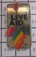 616C Pin's Pins / Beau Et Rare / MUSIQUE / LIVE AID JULY 13th CONCERT - Muziek