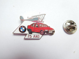 Superbe Pin's En EGF , Auto BMW , 75 Ans , Aviation , Avion , Signé Démons & Merveilles - BMW