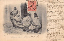 Algérie - Mauresques Dans Leur Intérieur - Ed. ND Phot. Neurdein 53 - Women