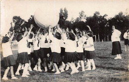 Uruguay - 6 - Vistas De Las Plazas De Deportes Y De Otras Actividades Fisicas Que Se Realizan Bajo La Superintendencia D - Uruguay