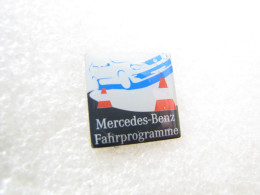 PIN'S    MERCEDES-BENZ FAHRPROGRAMME - Mercedes