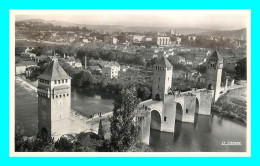 A704 / 333 46 - CAHORS Vue Générale Et Pont Valentré - Cahors