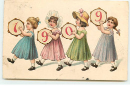 N°18821 - Carte Gaufrée - Bonne Année 1909 - Fillettes Jouant Du Tambourins - New Year