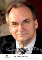 CPA Politiker Reiner Erich Haseloff, Ministerpräsident Des Landes Sachsen-Anhalt, Autogramm - Personaggi