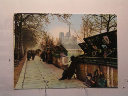 Paris > La Seine Et Ses Bords - Les Bouquinistes Du Quai De La Tournelle - The River Seine And Its Banks