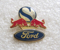 PIN'S    FORD   SAUBER   RED BULL  Email Grand Feu - Ford